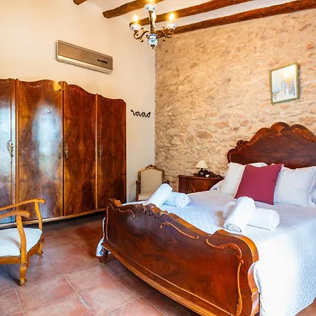 Masia El Catala בית כפרי Vall dʼAlba